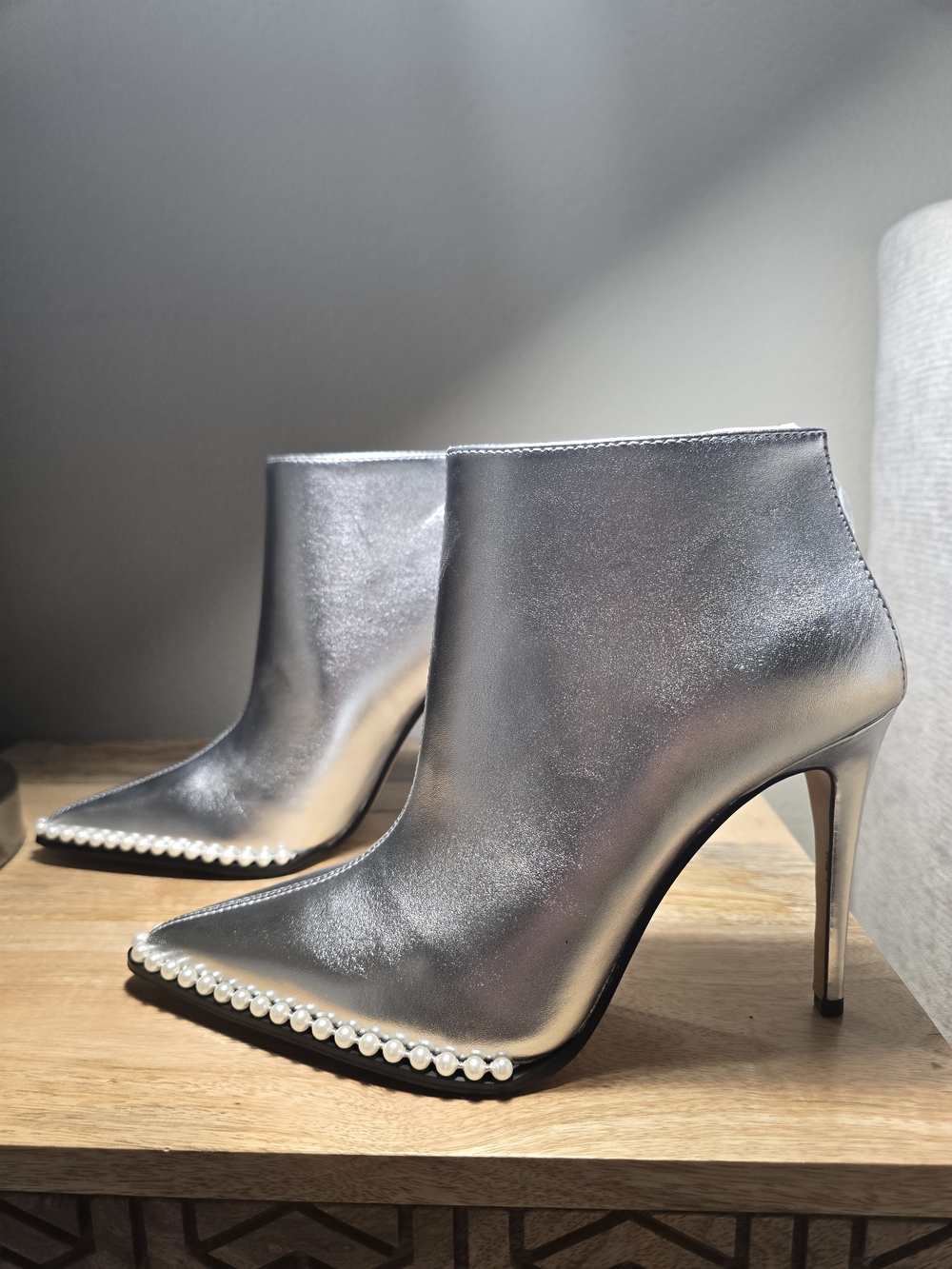 Karl Lagerfeld Silver Pointed Pearl-Trim Ankle Booties